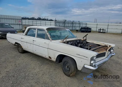 1963 Pontiac Starchief z USA, uszkodzony, nr VIN 663S30028